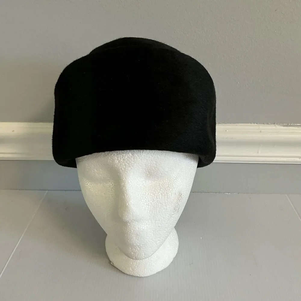 Vintage Trevi faux fur black hat size 22
